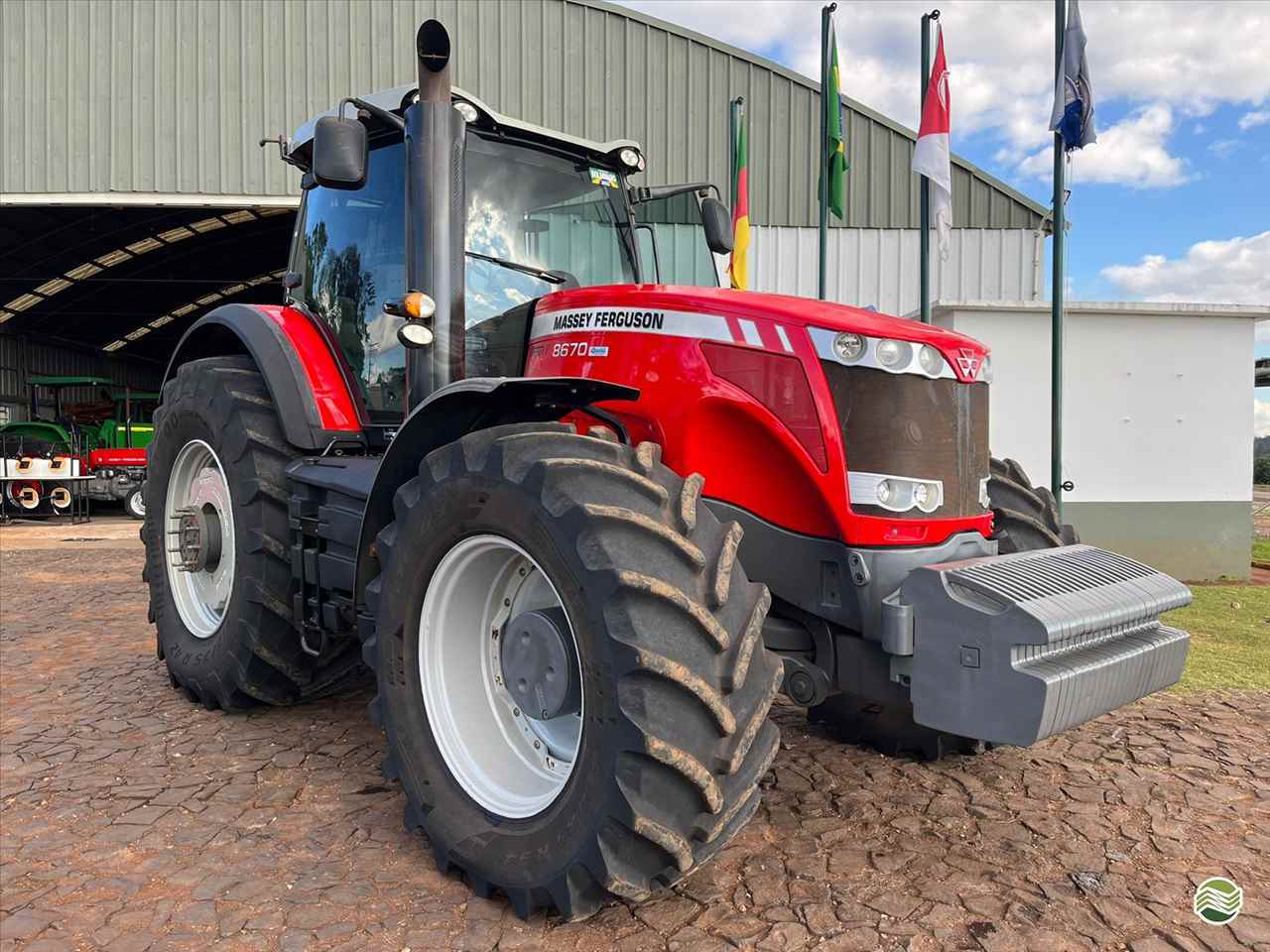 TRATOR MASSEY FERGUSON MF 8670 Tração 4x4 Comatral Caminhões e Máquinas Agrícolas PANAMBI RIO GRANDE DO SUL RS